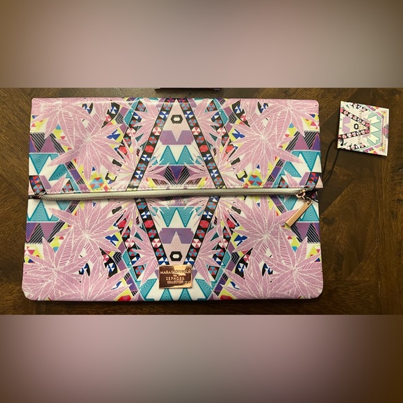 **LIMITED EDITION** Mara Hoffman for Sephora || Kaleidescape Fold Over Clutch - Picture 2 of 6